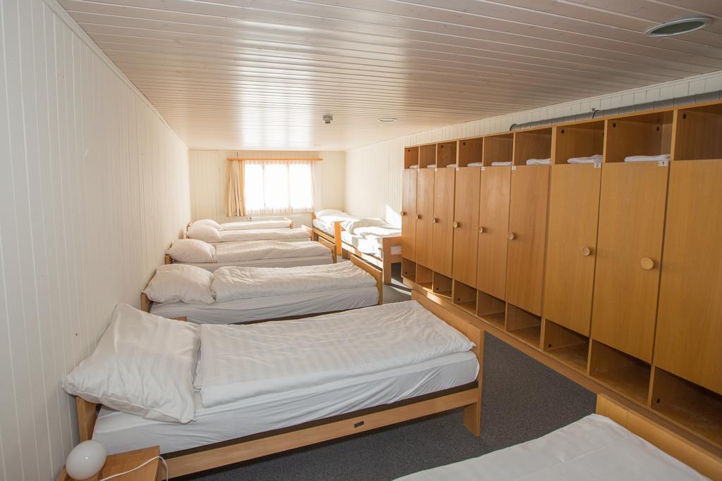 Berghaus Nagens Hostel Флимс Екстериор снимка